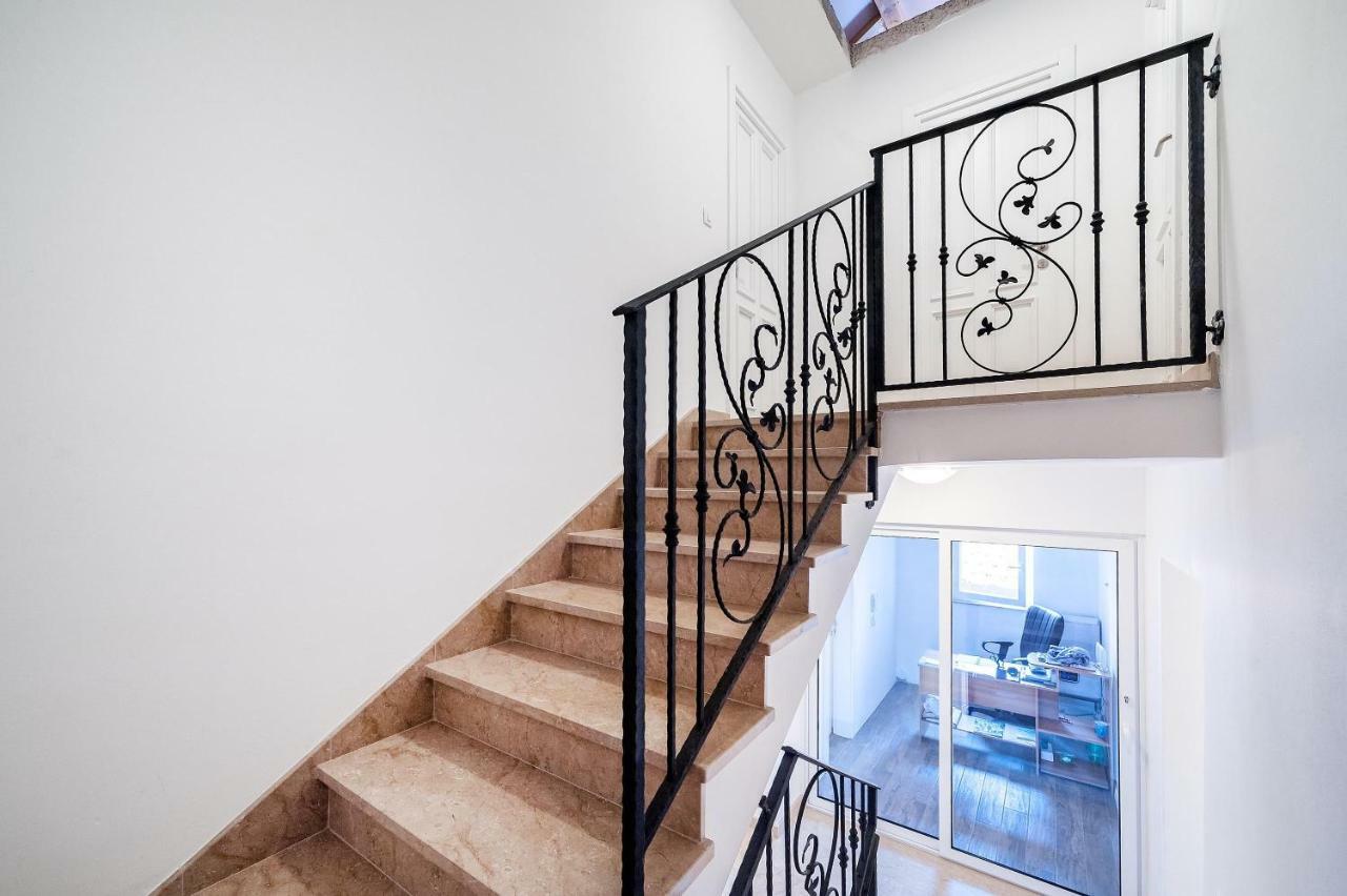 Apartments Rialto Gallery Σίμπενικ Εξωτερικό φωτογραφία